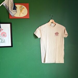 1970s Vintage Old Chepachet Village, Rhode Island Beige graphic tee size M